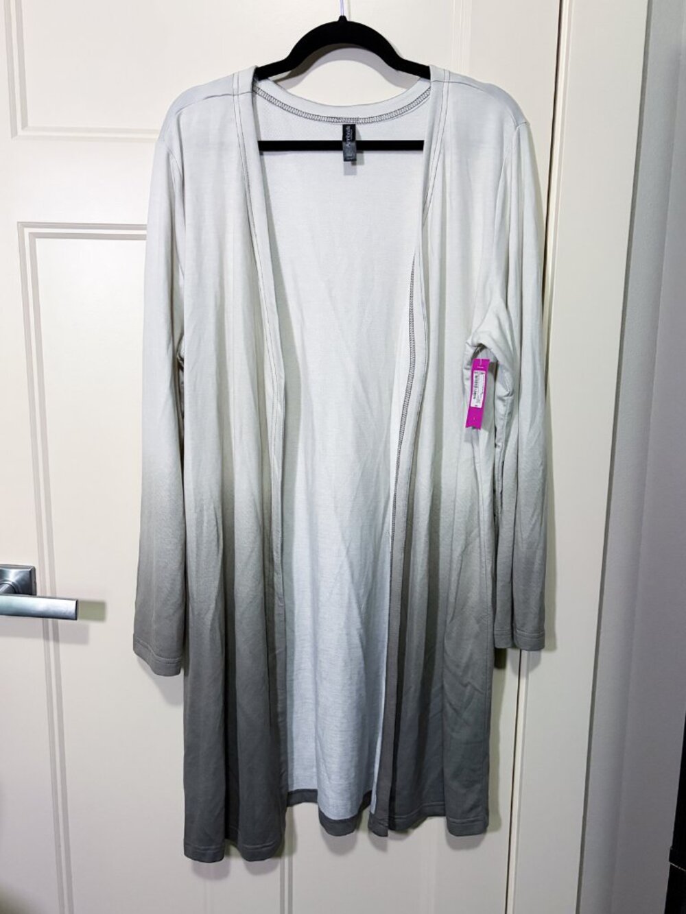 NWT Ambrielle L-XXL Sleepwear White to Gray Ombre Open Long Cardigan